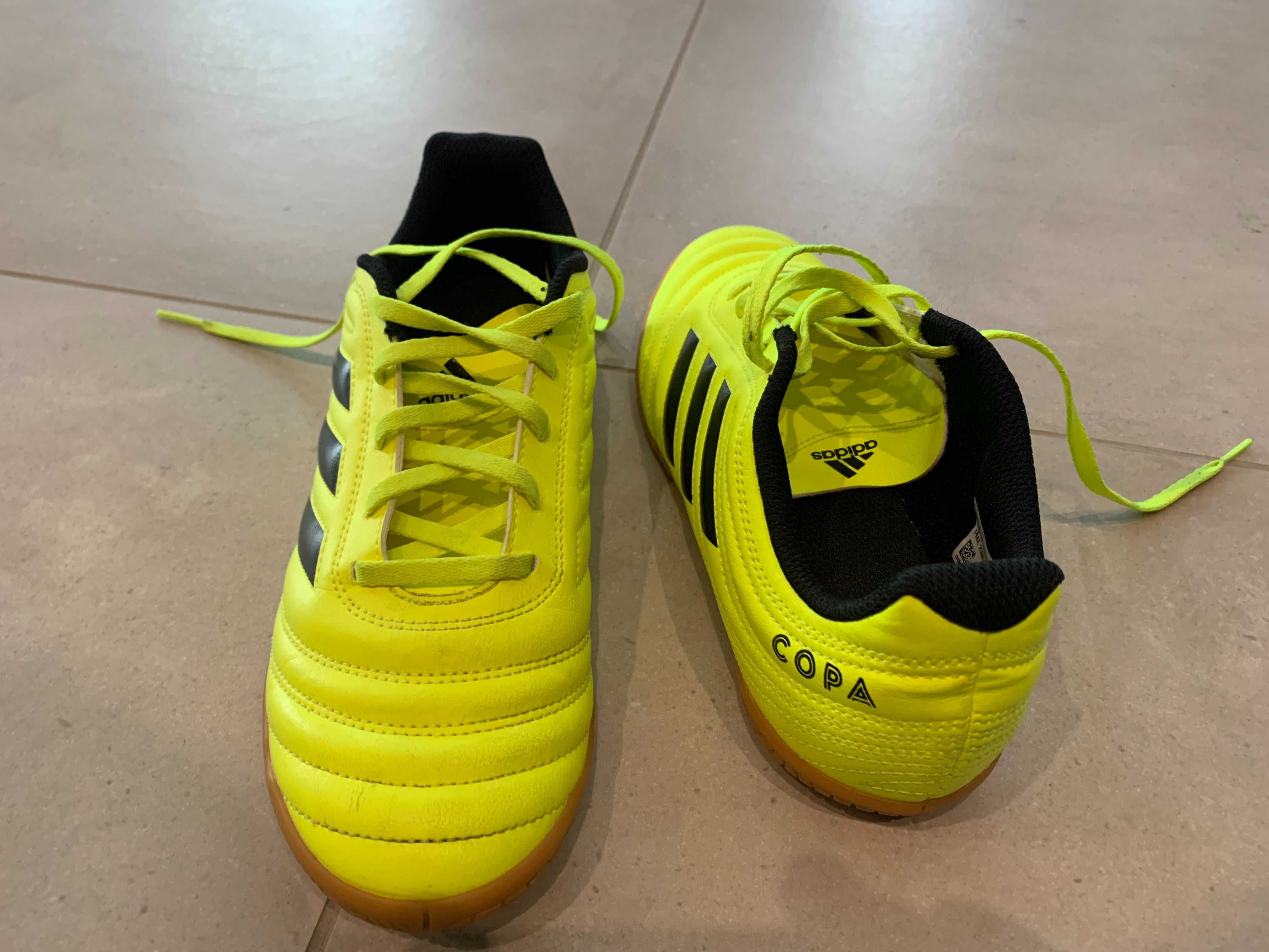 obuwie halowe -  adidas  F35451 copa  halowe r.   38,5
