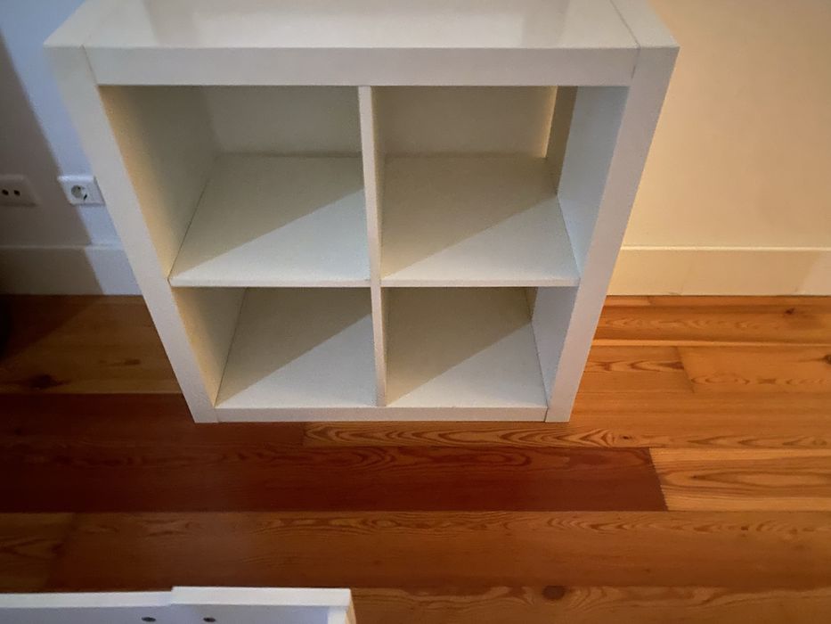 Estante IKEA Kallax Branca 77x77cm