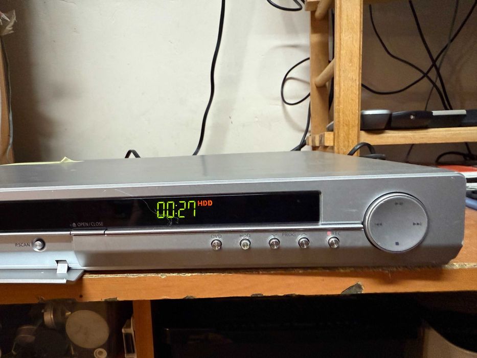 Nagrywarka Samsung DVD-HR 730