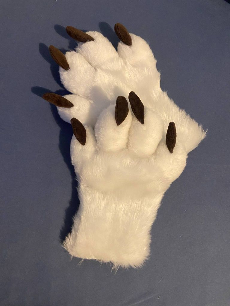 Łapki furry fursuit
