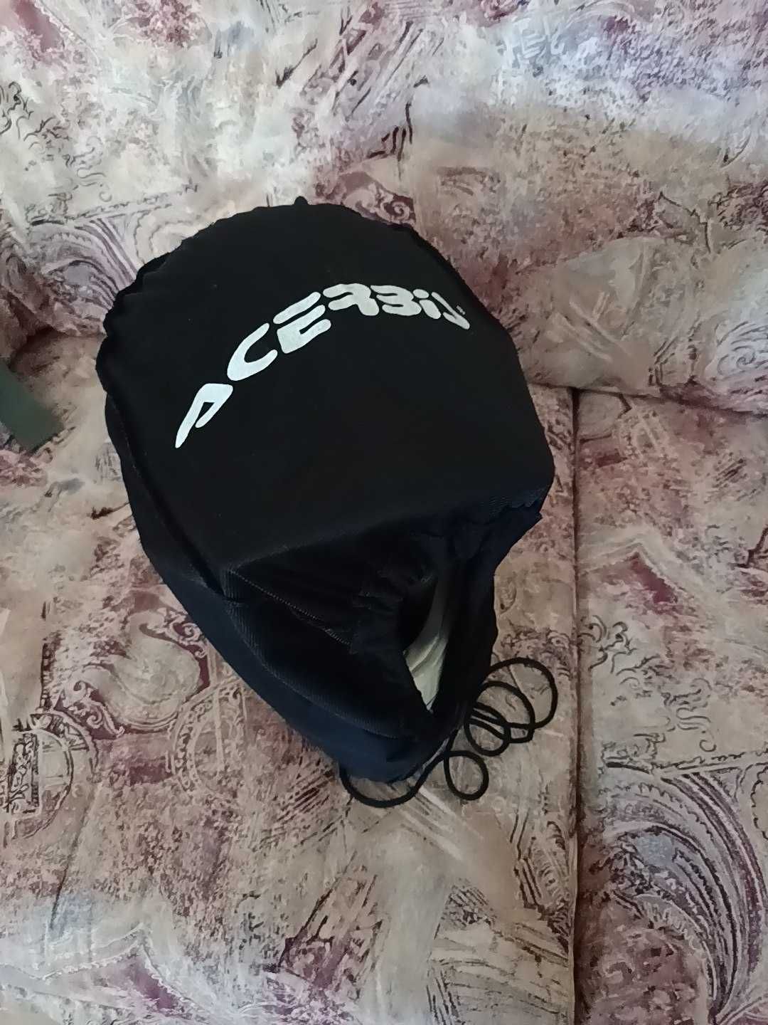 Capacete com oculos seminovo