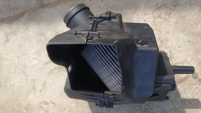 Obudowa filtr powietrza Audi A 8, D 4 , S8, 4.0 TFSI