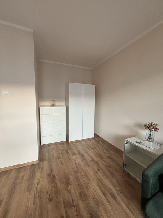 Na wynajem duża kawaleka w samym centrum