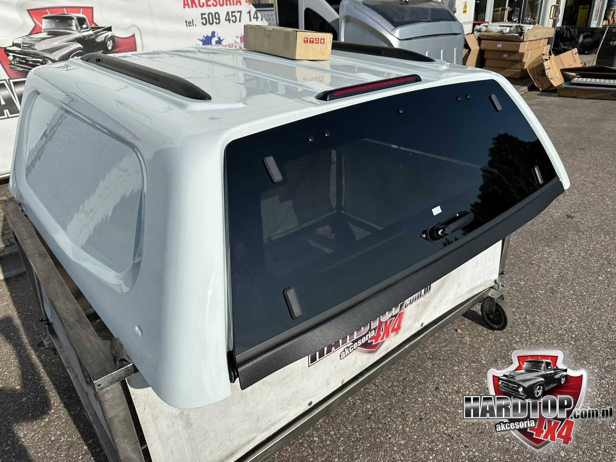 Zabudowa Isuzu D-Max HARDTOP 2020+ na pakę Boki Pełne