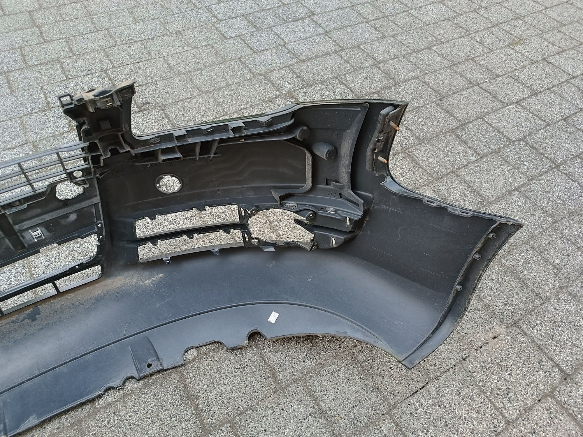 Audi A4 B7 05-08 - Zderzak przód przedni