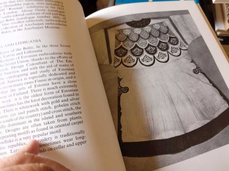 Embroidery of All Russia by Mary Gostelow  1977, portes grátis