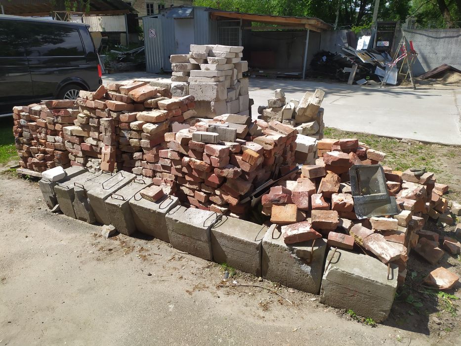 Цегла керамічна міцна (половинки)