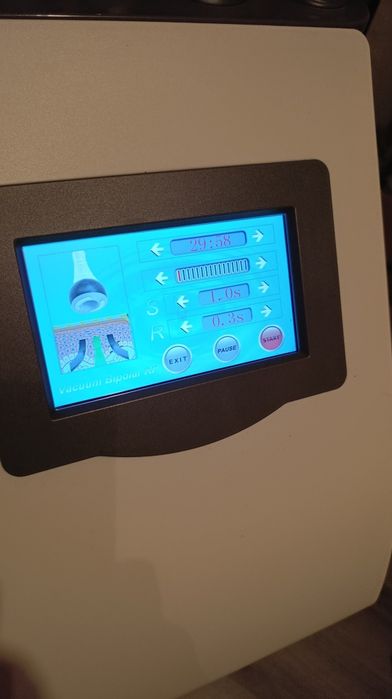 Косметологический комбайн:  аппарат кавитации, RF-лифтинга, вакуум