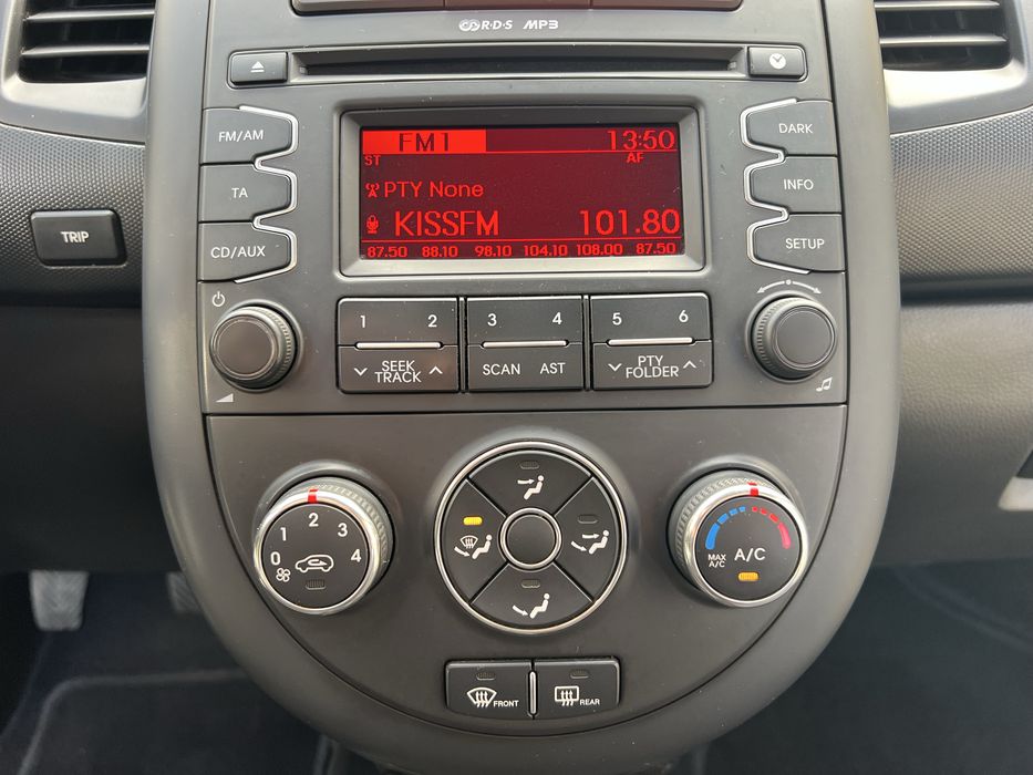 Білий KIA SOUL 2013 1.6 Газ-бензин Механіка 95000км пробіг