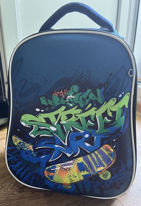 Продам ранець для хлопчика