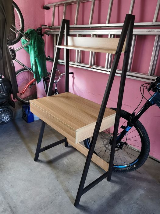 Biurko skandynawskie bardzo dobry stan