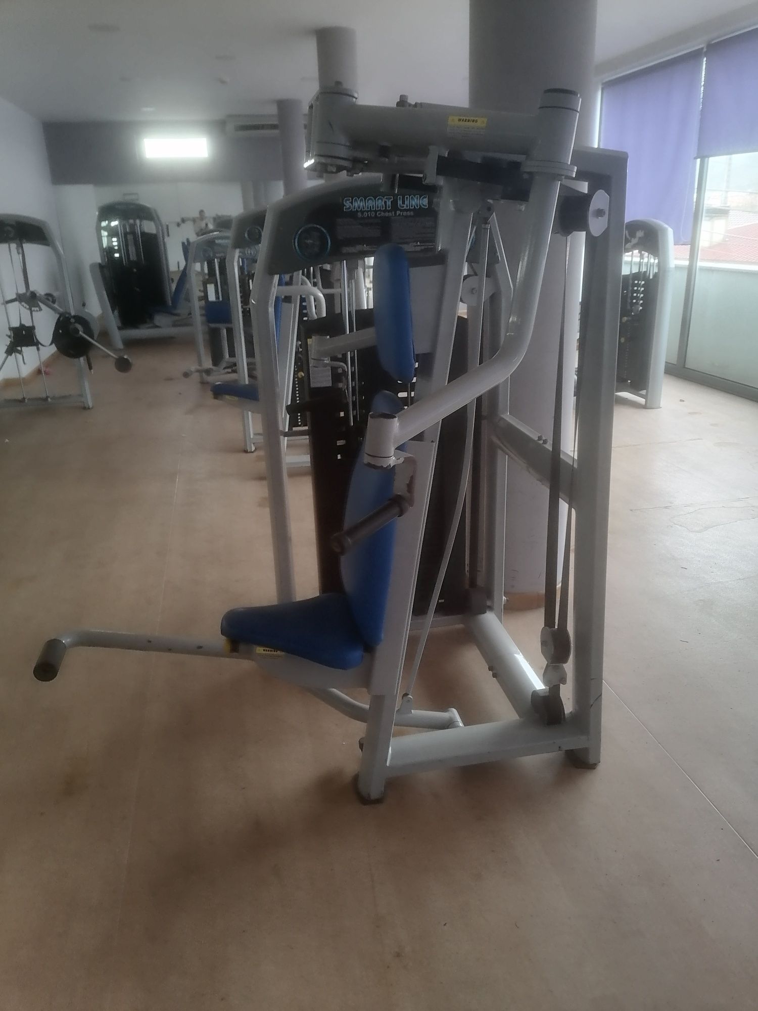 Chest press peitoral convergente