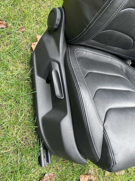 skoda kodiaq fotele komplet elektryczne podgrzewane skora