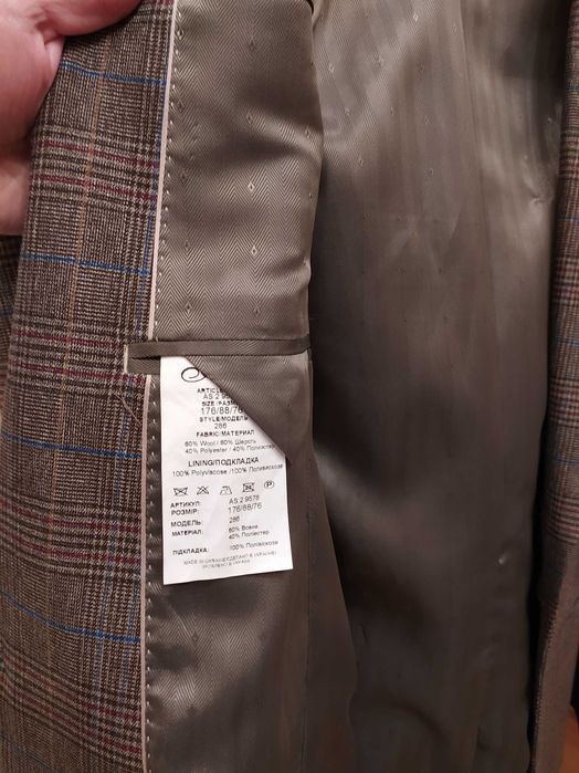 Піджак чоловічий фірма Арбер, напівшерсть, клітинка