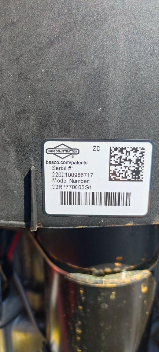 Kosiarka Traktorek Husqvarna YTH 18542 Silnik 18 koni szerkość 107cm 2