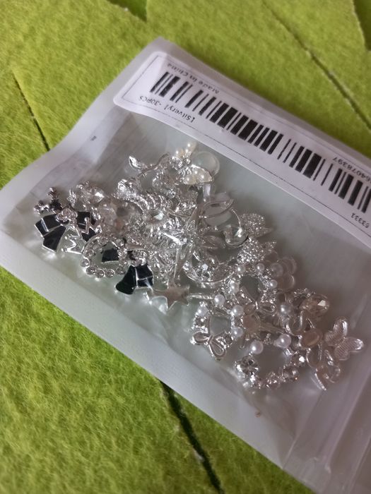 Ozdoby do paznokci 3D