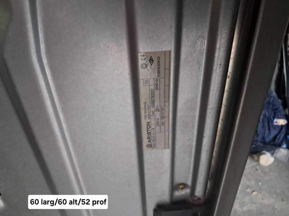 Forno electrico de encastre Ariston