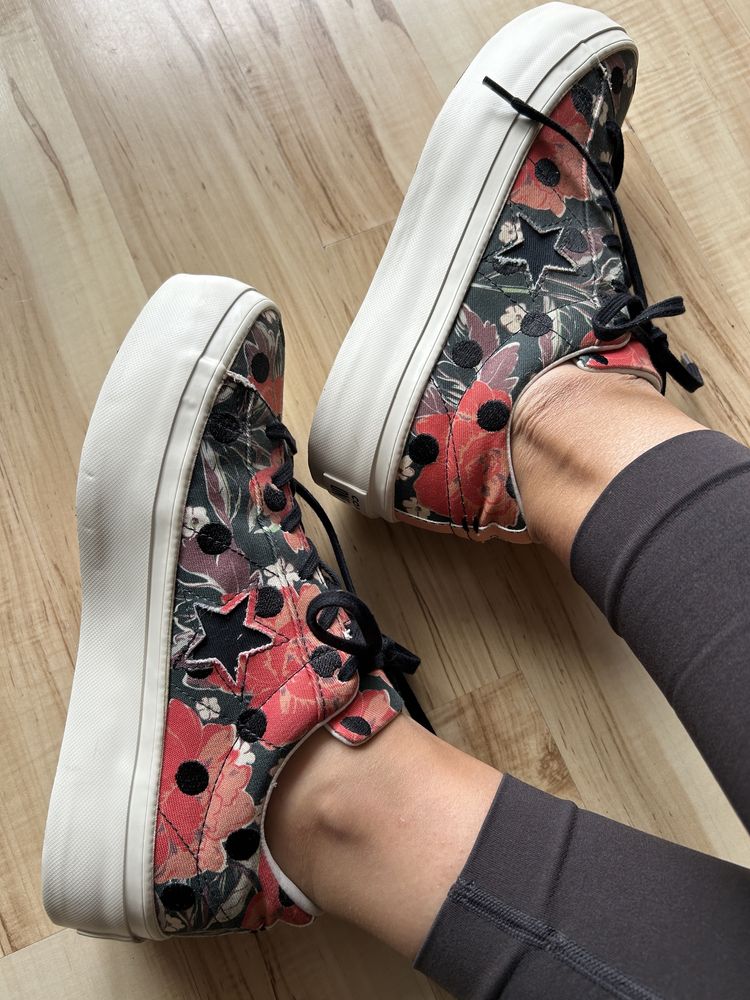 Converse platforma Lift rozmiar 39,5 trampki sneakersy buty damskie