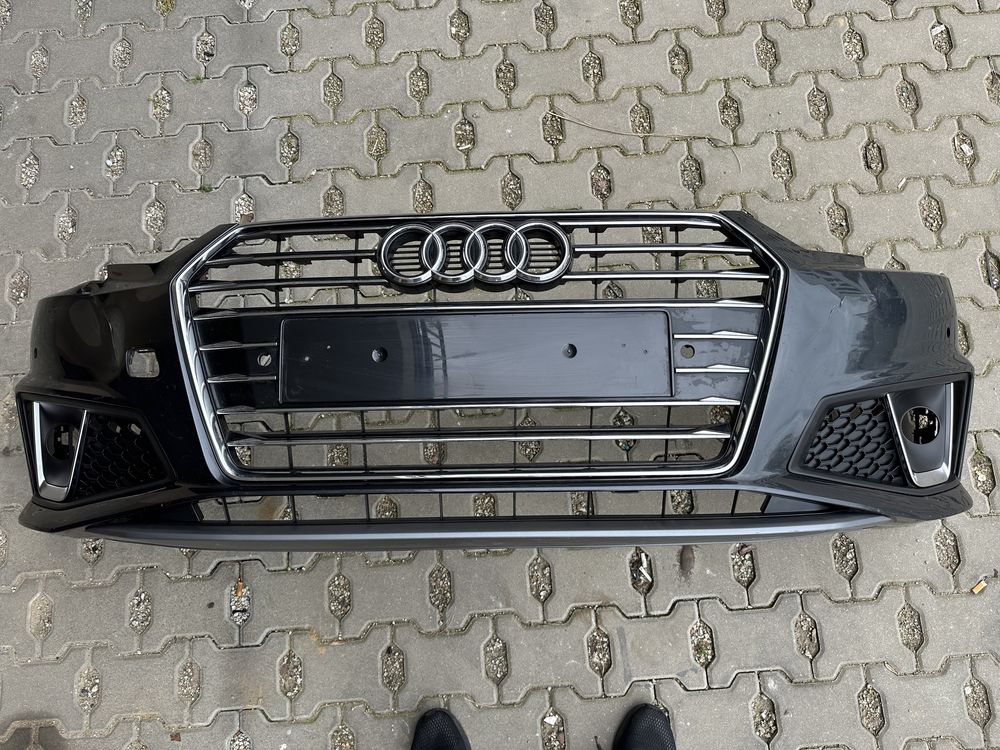 Бампер передній Audi A4 B9  s-line competition