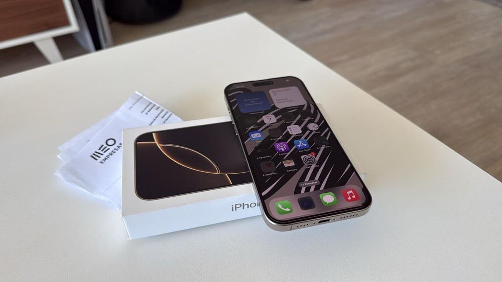 Vendo iPhone 16 Pro Max 256Gb Livre Fatura e Garantia