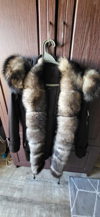 Парка в хорошому стані розмір М