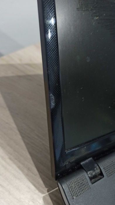 Laptop Samsung - i3 2,5Ghz, 6 GB RAM, SSD 120GB GT610M Windows 7