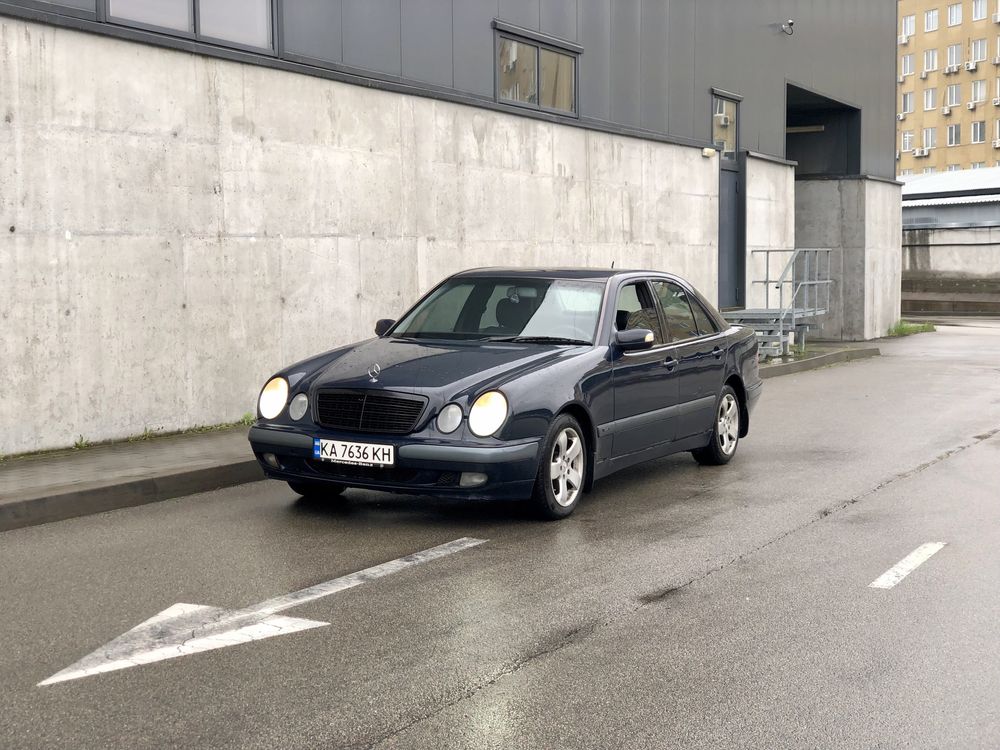 Mercedes e240 2000 w210