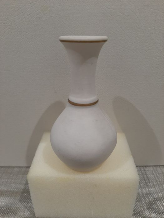 Peça em Porcelana Ibis Aveiro