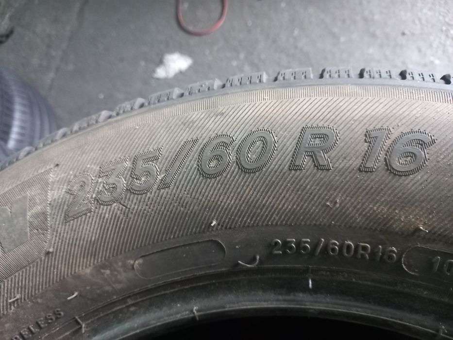 Opony używane 235/60/16 michelin 4x6.5 mm
