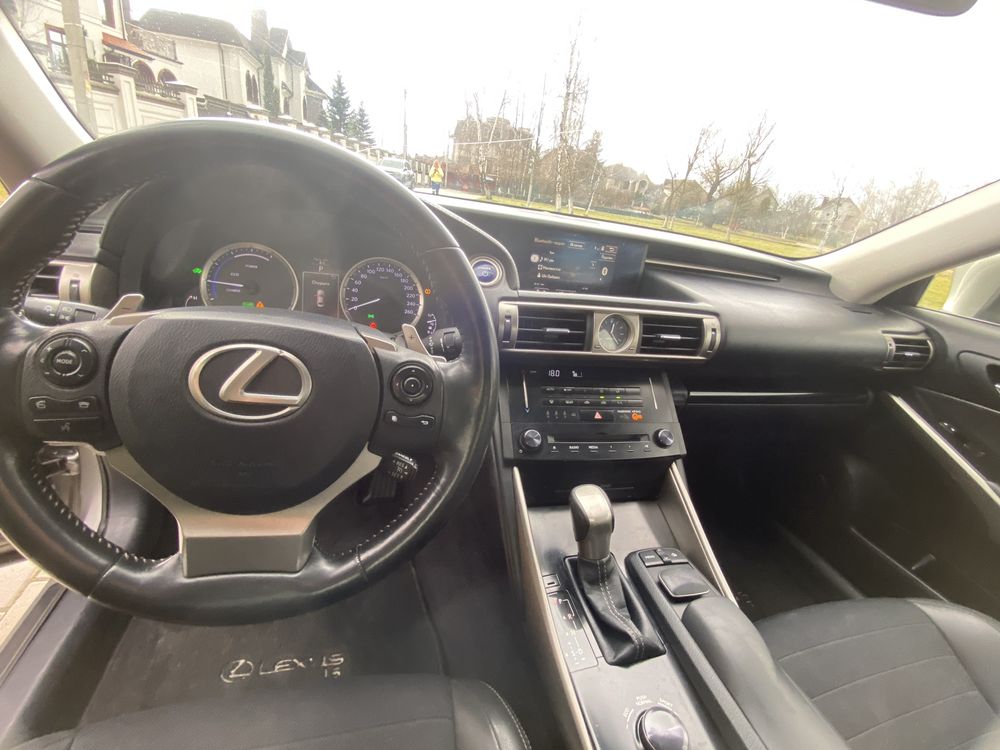 Lexus IS 300 h 223 К/с