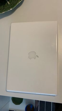 Computador Mac branco