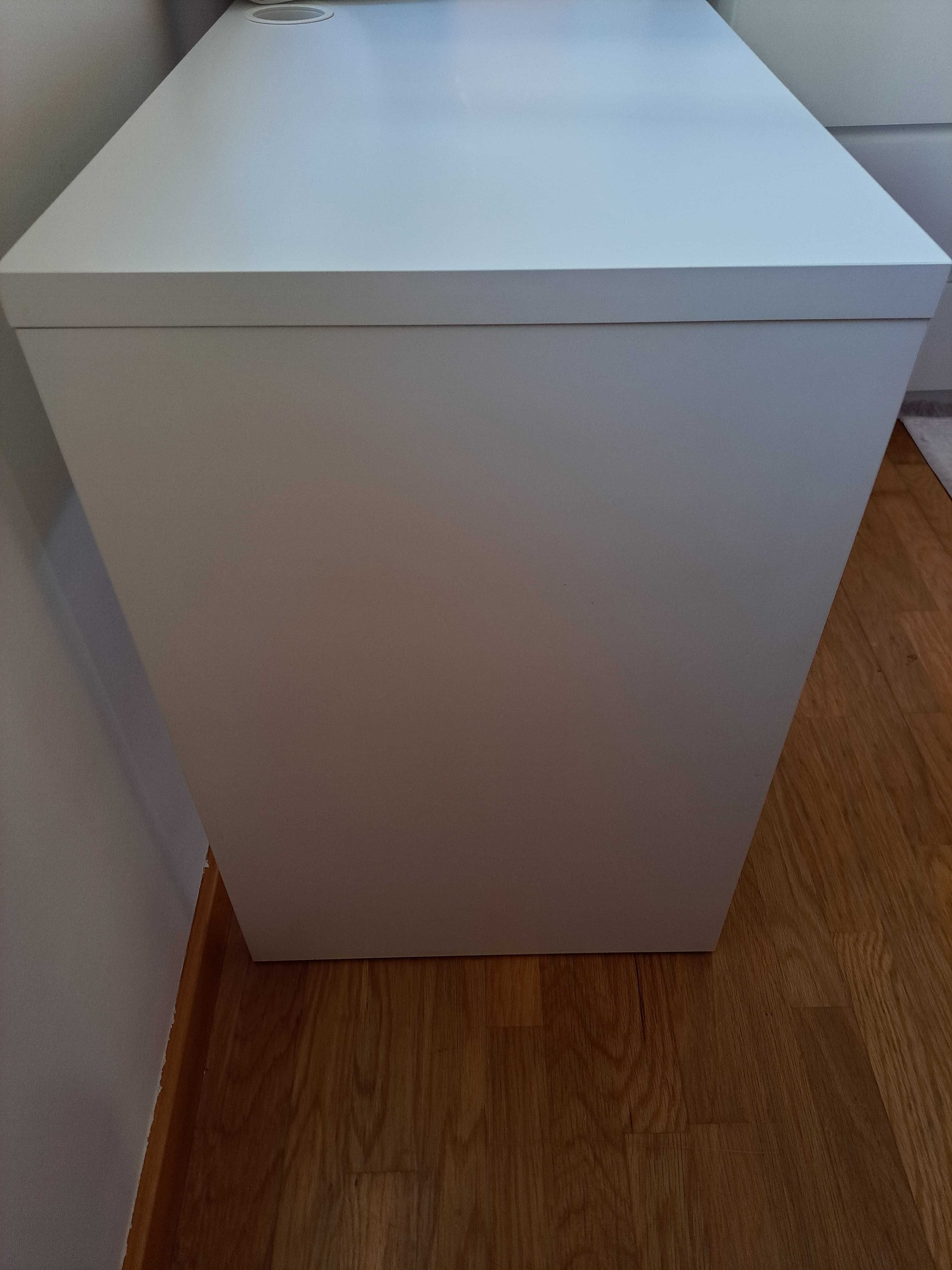 Secretária branca Ikea