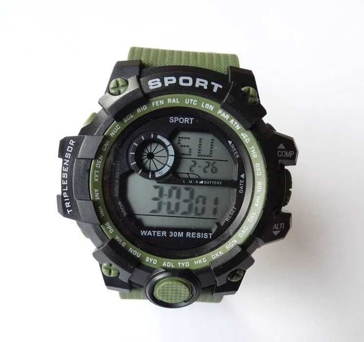 Militarny zegarek elektroniczny zielony sportowy cyfrowy luma WR30
