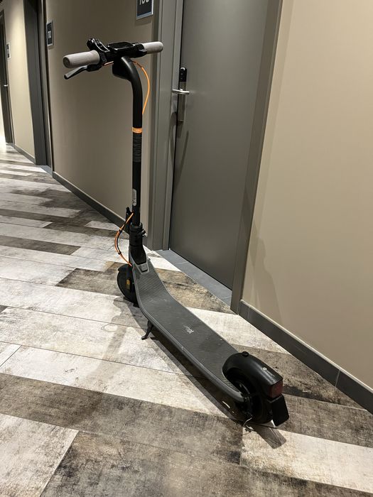 Trotinete elétrica Segway Ninebot E2 Plus