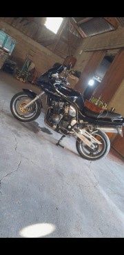 Suzuki Bandit 1200 gv75a