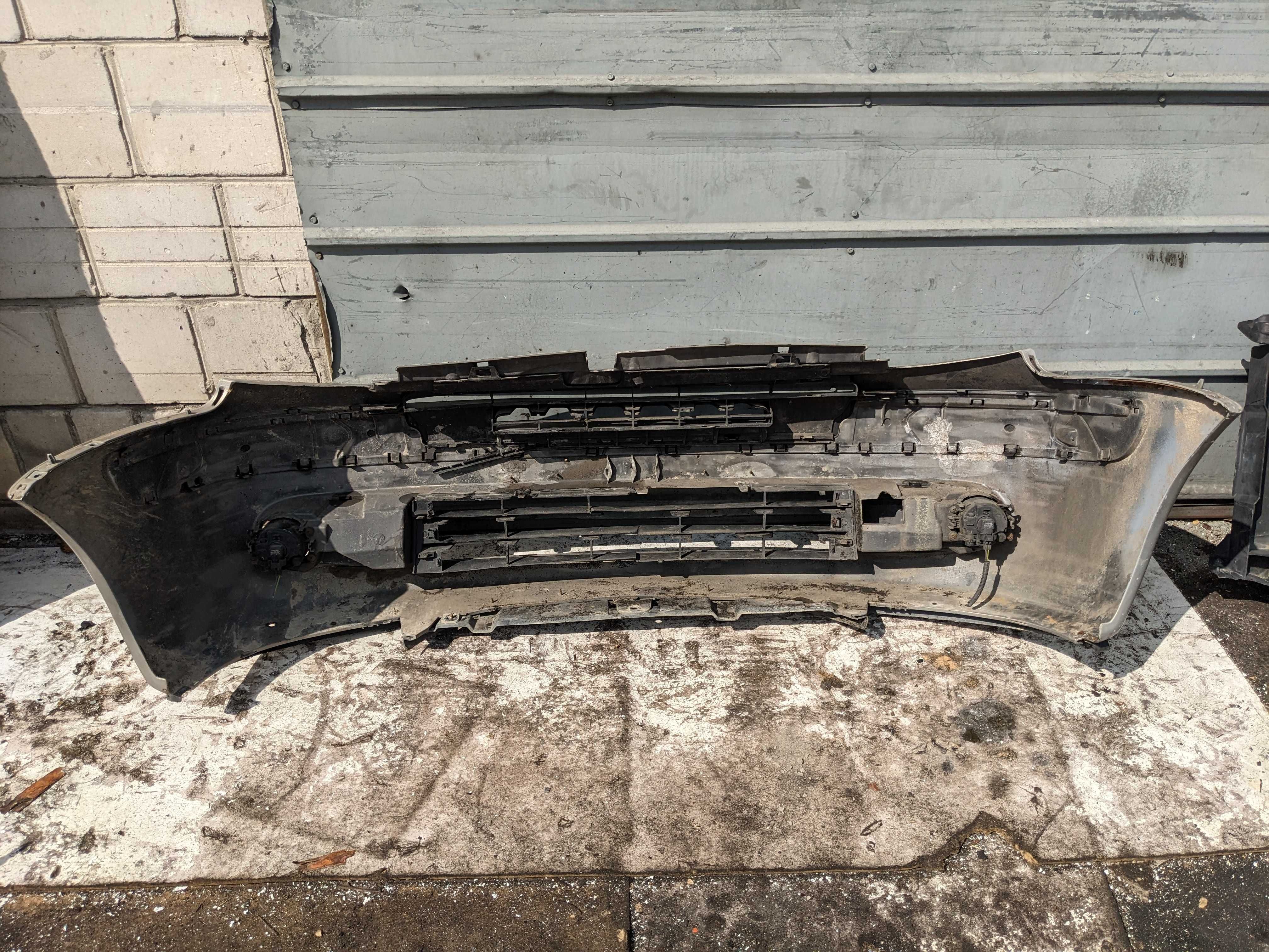 Citroen Xsara Picasso Zderzak Przód Przedni Lakier KDDC