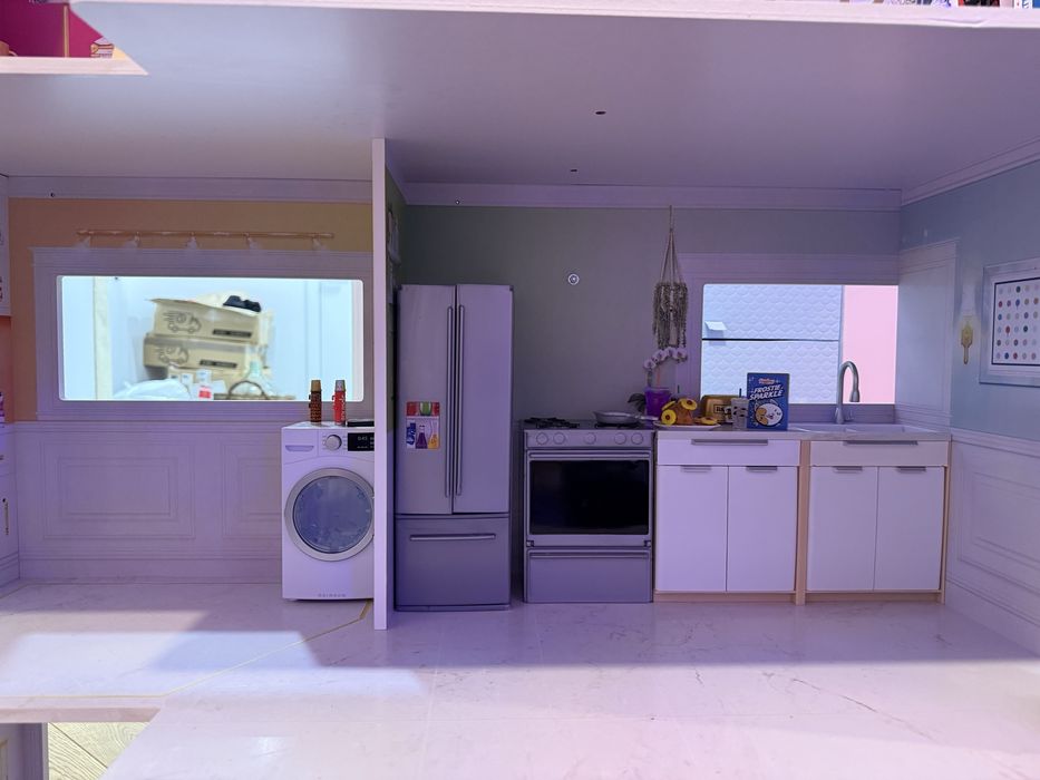 Rainbow High Duży Domek dla lalek z akcesoriami