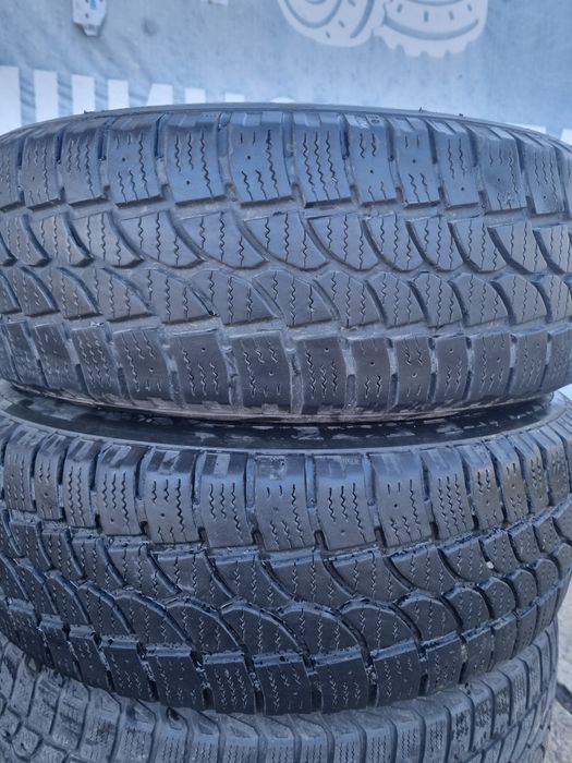 Продам колеса 215 65 R16c. Kormoran.