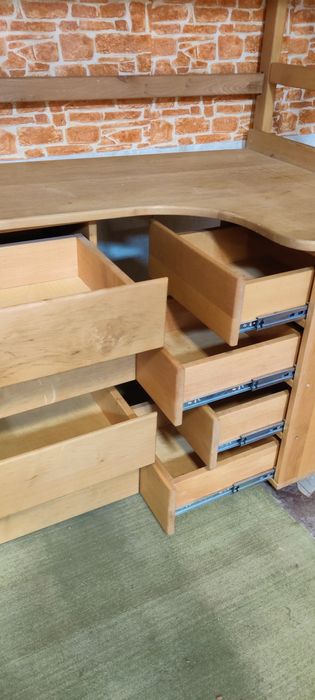 Деревянный комплекс в детскую