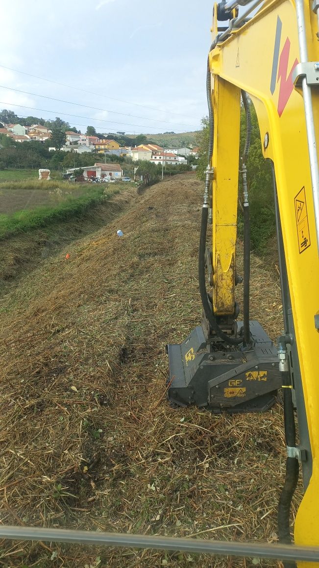 Servico de limpeza de terrenos