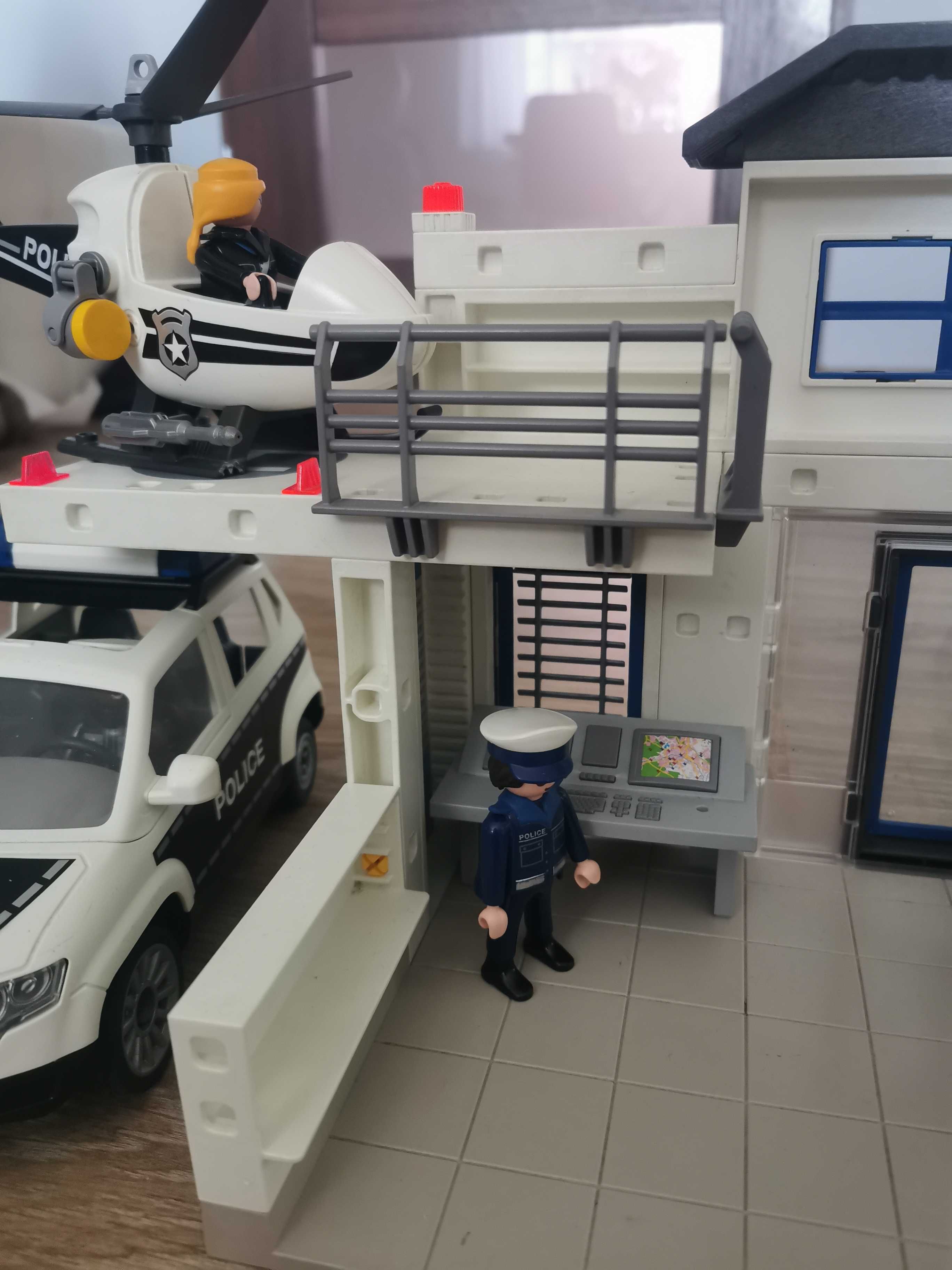 Playmobil posterunek policji helikopter i dwa samochody