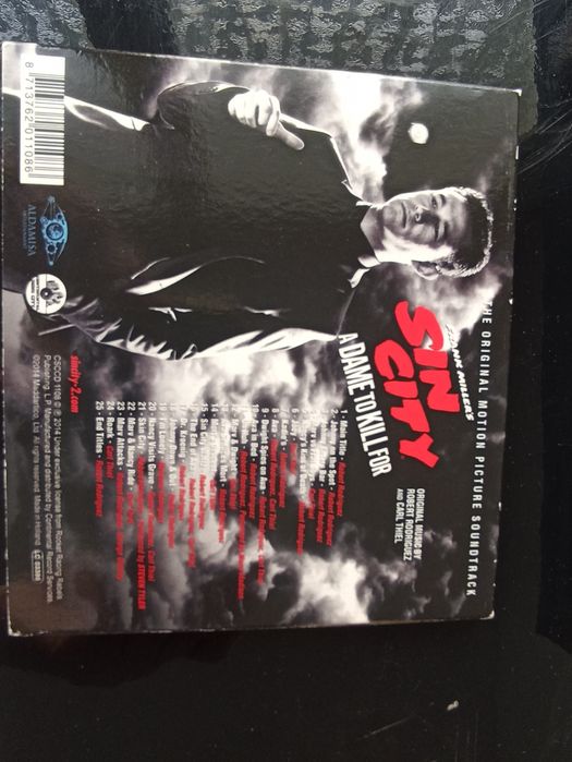 Sin City - A Dame to...