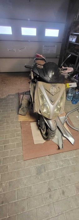 Skuter na częsci Romet Ferro 606