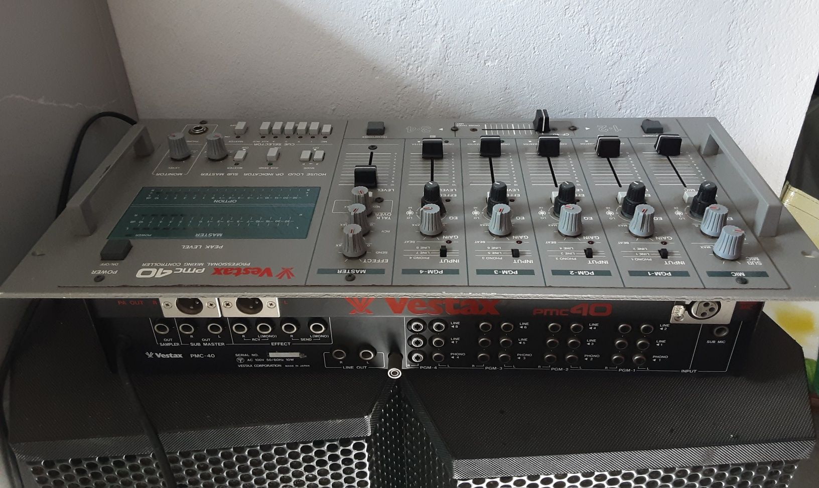 Mesa de mistura Vestax pmc 40