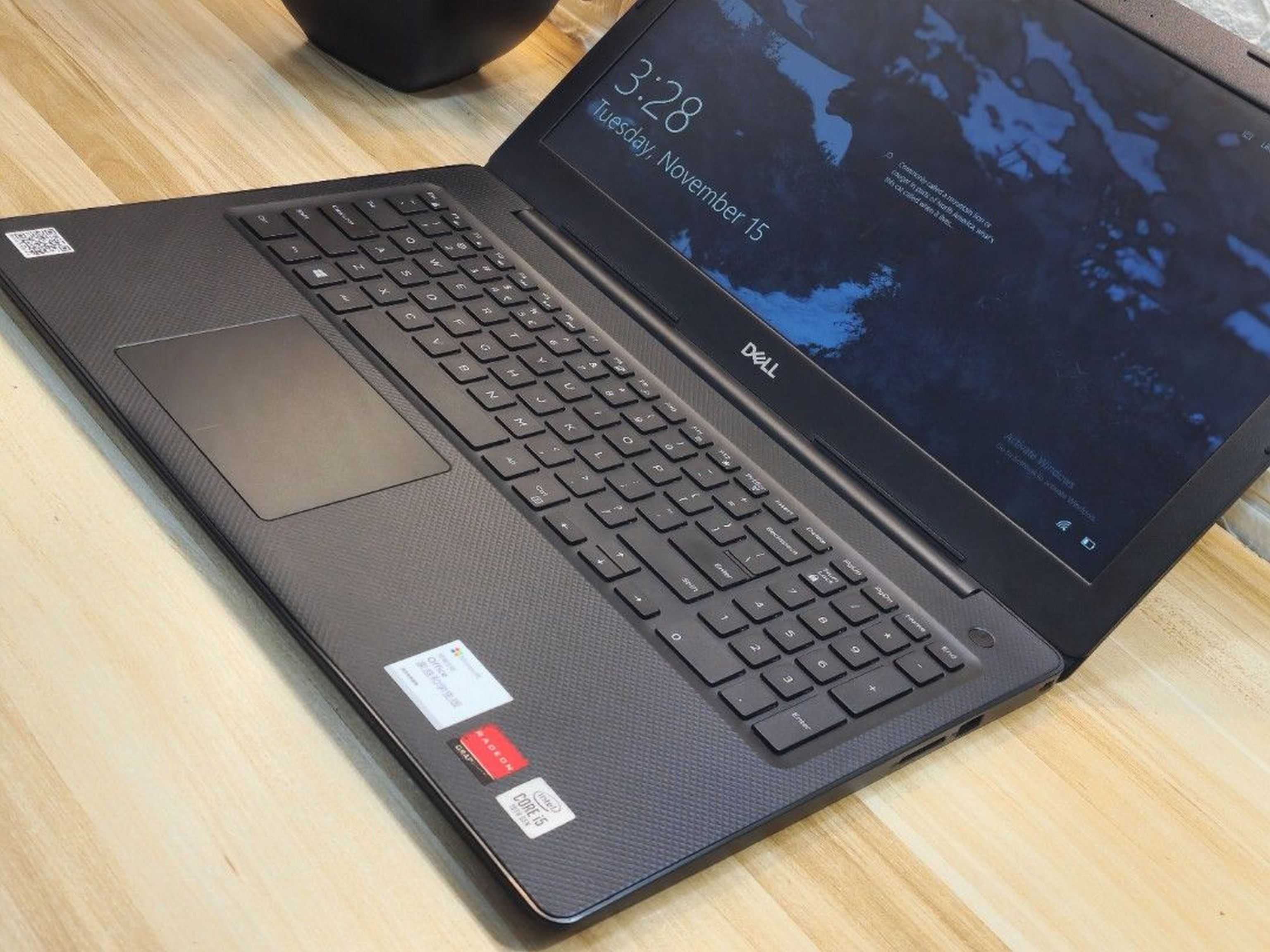 Dell Vostro 15.6" Octacore i5/8GB/256Nvme gama Profissional