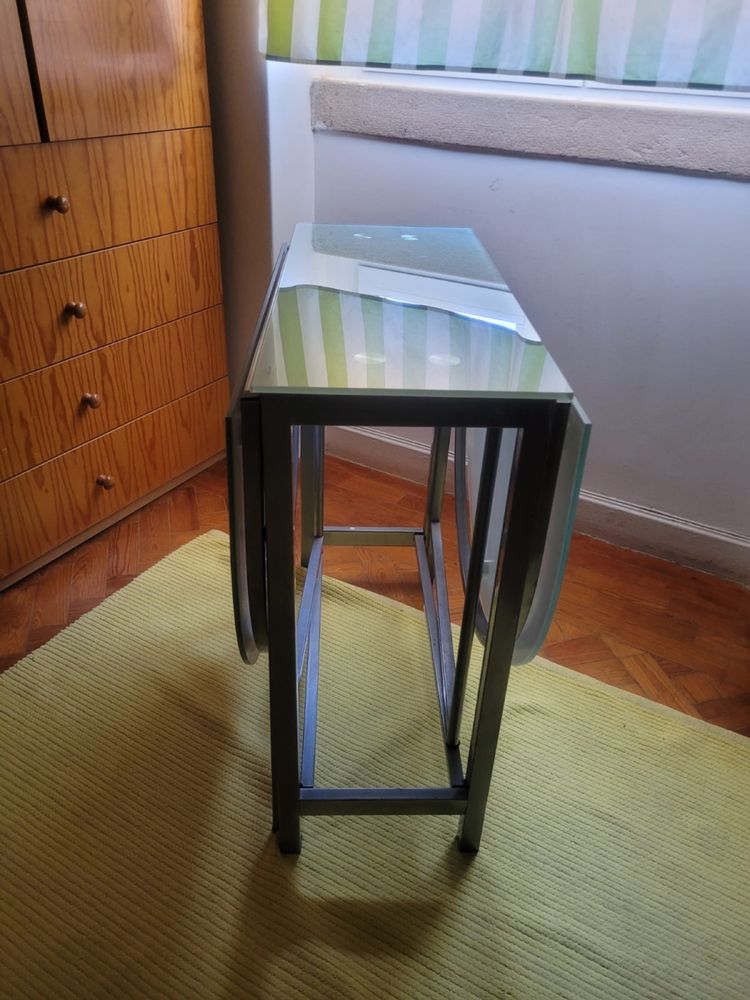 Mesa de vidro robusto
