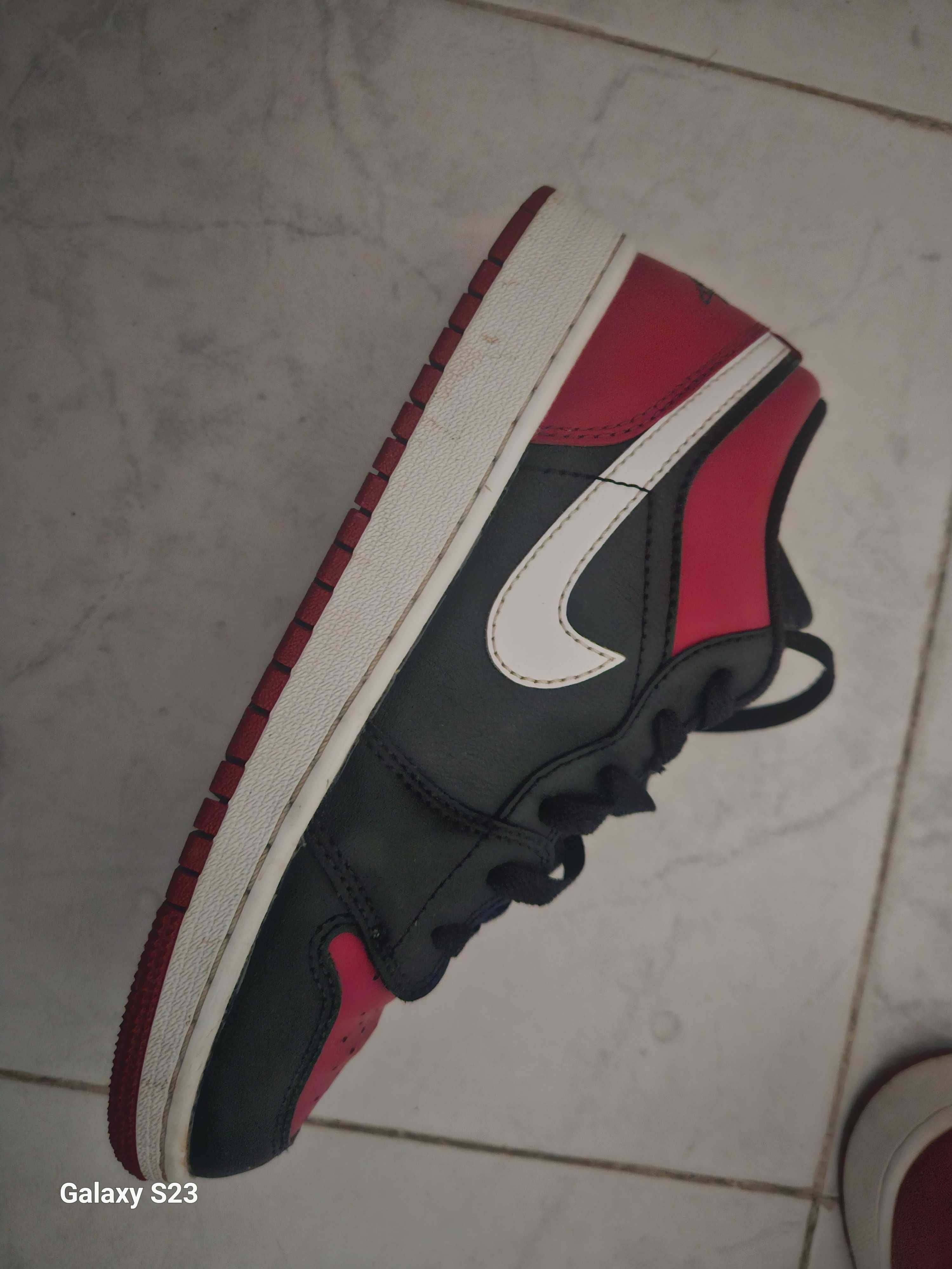 Air jordan 1 low black and red