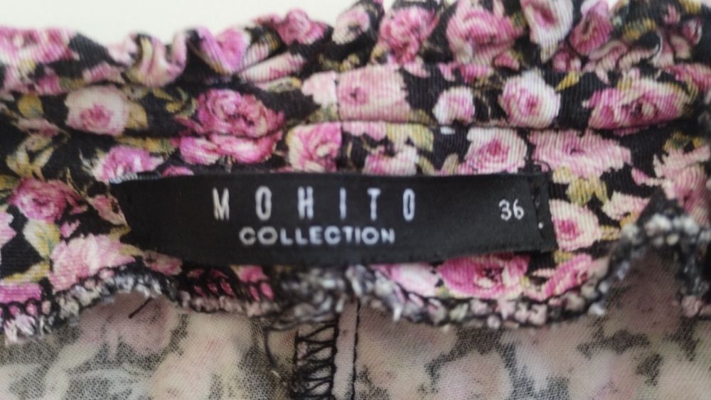 Tunika ciążowa Mohito z motywem kwiatowym