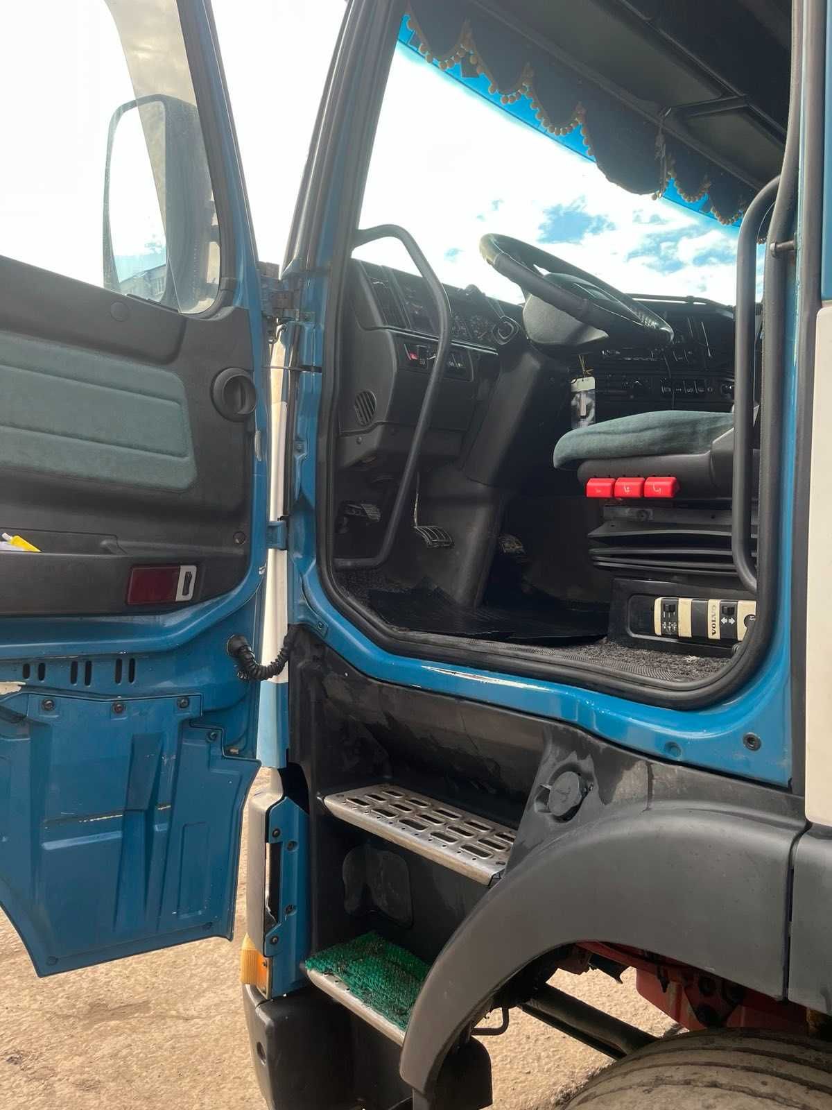 Продам тягач VOLVO FH12