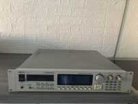 Sampler AKAI S2800